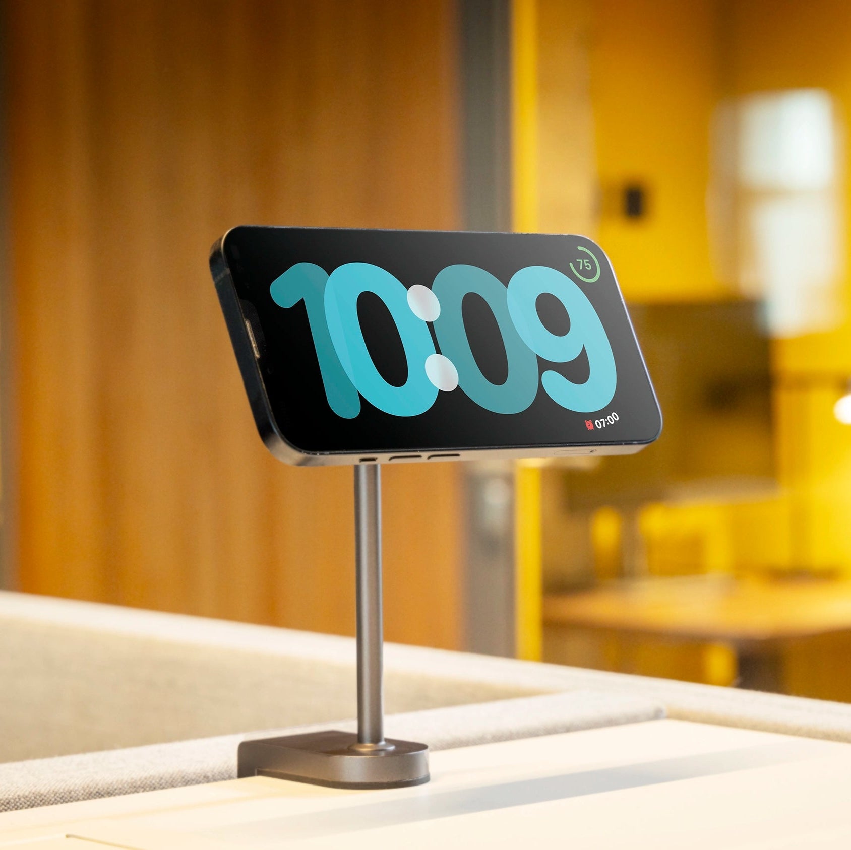 Office Wireless Charger Mount Pro 2 - Image 5